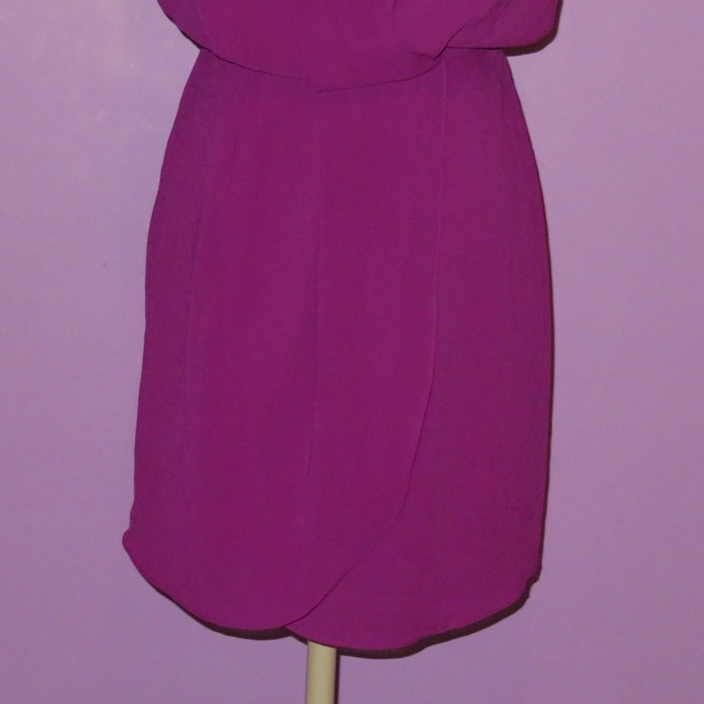 ✨ Fable ✨ Dress - Picture 4 of 9